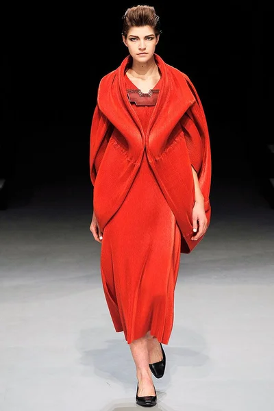 Look 9